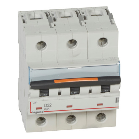 Автоматический выключатель Legrand DX³ 3P 32А (D) 25кА, 409836