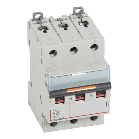 Автоматический выключатель Legrand DX³ 3P 20А (B) 25кА, 409730