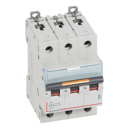 Автоматический выключатель Legrand DX³ 3P 2.5А (MA) 25кА, 409877