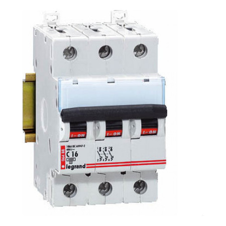 Автоматический выключатель Legrand DX 3P 16А (C) 6кА, 006488