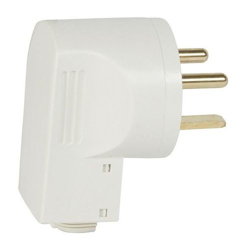 Вилка пластиковая 2К+З - 20 А - выход кабеля сбоку - слоновая кость, 055152